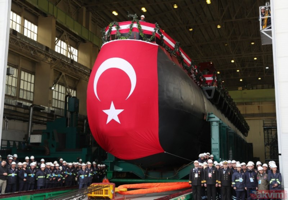 В Турции спустили на воду первую подлодку собственного производства