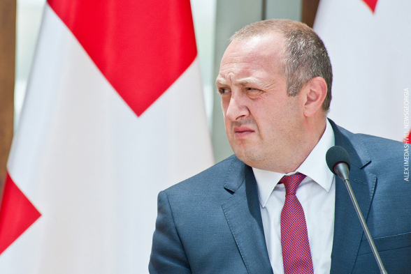 Экс-президент Грузии решил вернуться в политику