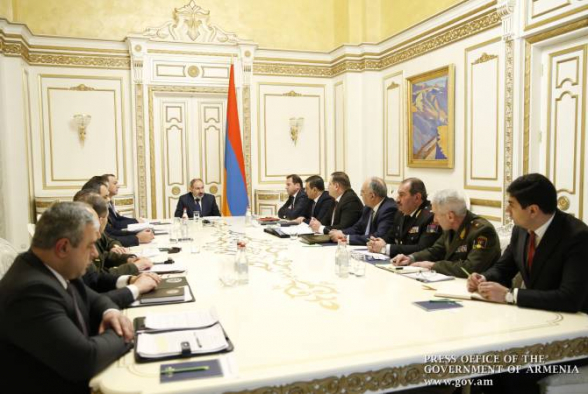 Никол Пашинян провел совещание в связи с гибелью военнослужащих