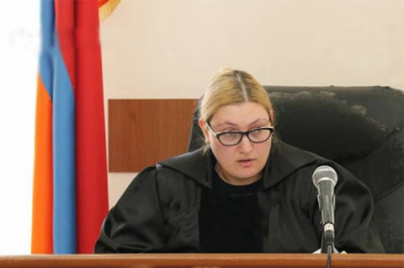В аппарате судьи по делу Кочаряна не располагают подробностями о лечении Анны Данибекян