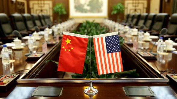 Китай пригрозил США ответом за вмешательство в дела Гонконга