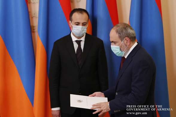 Մենք պատրաստ ենք պայքարել, բայց մեզ աջակցություն է պետք, որոշումների ադեկվատ և արագ փոփոխություններ՝ կախված իրավիճակից. «Նորք ինֆեկցիոն» հիվանդանոցի աշխատակիցը՝ Փաշինյանին