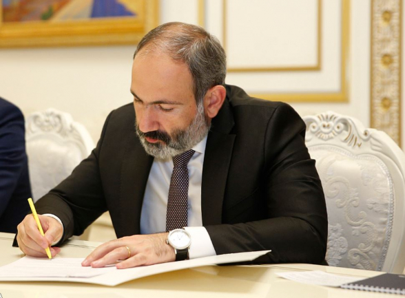 Փաշինյանի որոշմամբ պետական իշխանության մարմիններում հաստիքներն ավելանալու են 10-ով