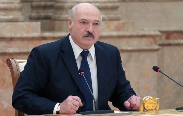Лукашенко пригрозил иностранным СМИ выдворением из Белоруссии за призывы к «майдану»