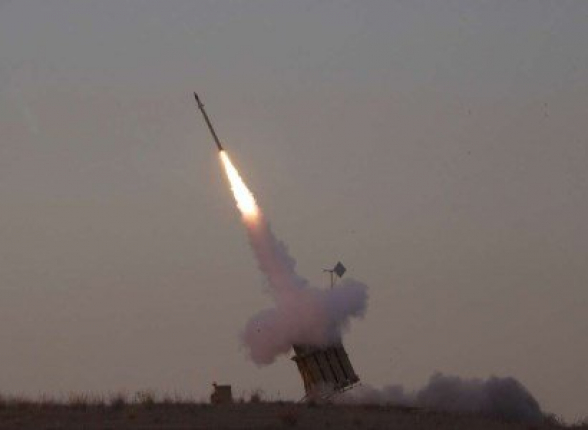 Запущенные Азербайджаном ракеты упали на территорию Ирана