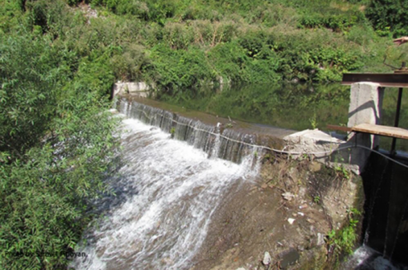 Գորիսի Քարահունջ բնակավայրի ՀԷԿ-ն ու այգիներ ևս հանձնվում են Ադրբեջանին․ Գորիսի փոխքաղաքապետ