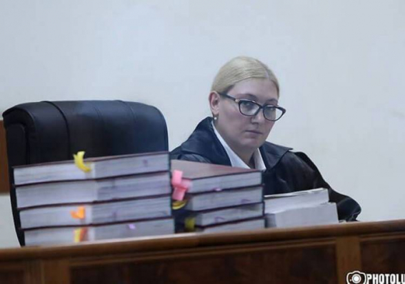 Суд отклонил ходатайства адвокатов Роберта Кочаряна об отстранении прокуроров от дела (видео)
