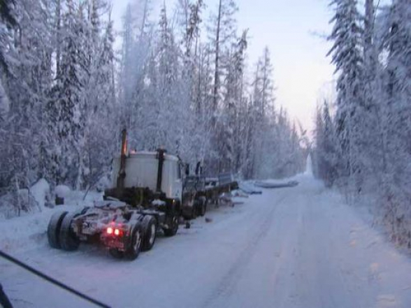 Дорога Степанцминда-Ларс закрыта для всех видов транспорта: со стороны РФ скопилось около 600 грузовиков