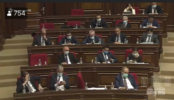 Никол Пашинян пришел в парламент в нетрезвом состоянии