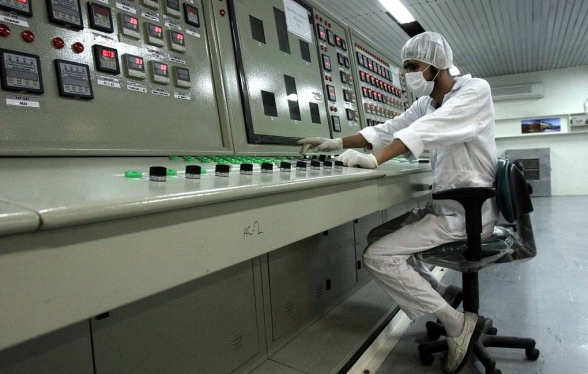Иран объявил о начале испытаний усовершенствованных центрифуг IR-9