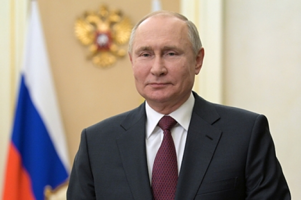 Путин поздравил страны СНГ с Днем Победы