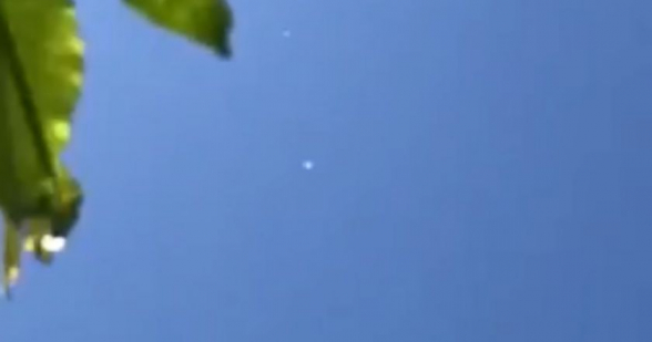 Վարդենիսի երկնքում հենց այս պահին ԱԹՍ-ներ են պտտվում, իսկ դրանց չկրակելու հրաման տված իշխանության պարագլուխը քարոզարշավ է անցկացնում (տեսանյութ)