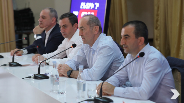 Встреча руководителей блока «Армения» с избирателями в Мегри (видео)