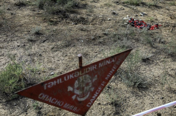 Сотрудник Агентства по разминированию Азербайджана подорвался на мине в Арцахе