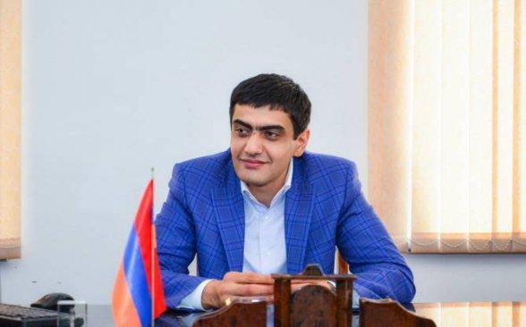 Քիչ առաջ տեղի է ունեցել Առուշ Առուշանյանի մեղադրանքի փոփոխությունը․ վերջինիս մինչ այդ ՀՀ քրեական օրենսգրքի երեք հոդվածներով  առաջադրված մեղադրանքից հանվել է մեկ հոդված