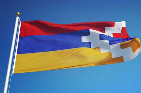 Азербайджанцы потребовали убрать флаг Арцаха с монастырского комплекса Амарас