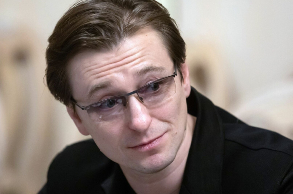 Актера Сергея Безрукова госпитализировали с коронавирусом