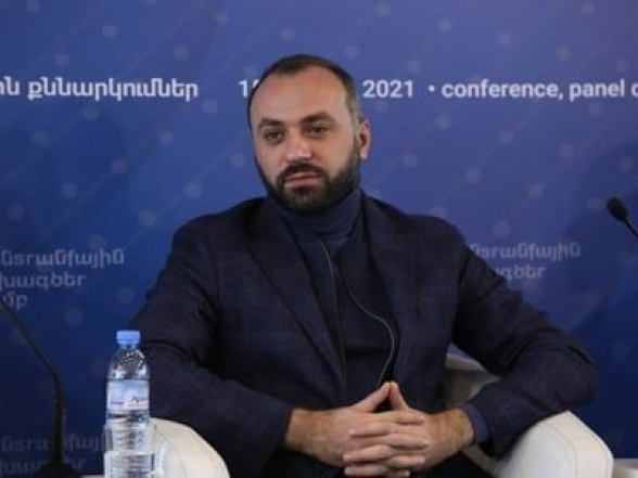 Լուրեր են հասնում, որ Սյունիքի մարզպետարանում բոլորին մոբիլիզացրել են ՔՊ-ի հավաքին մասնակցելու համար