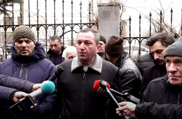 Вынужденные переселенцы из Арцаха провели акцию протеста (видео)