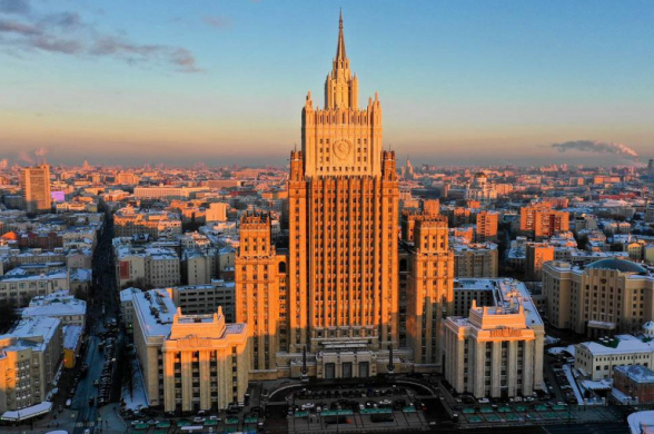 Подписанная между Москвой и Баку декларация не противоречит союзническим отношениям РФ и Армении – МИД России (видео)