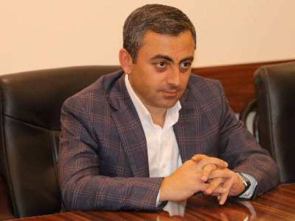 «Հերթական ուսապարկն է էլի, ասել են դիմի դատարան, դիմել է». Իշխան Սաղաթելյանը Երևանի քաղաքապետի մասին