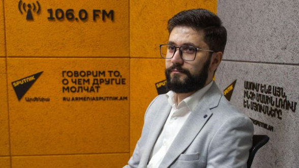 Մեզ փորձում են ոչնչացնել ոչ միայն մեզ շրջապատող երկու պետությունները, այլ նաև երկրի ներսում եղած «բացիլը» քանդում է մեր պետականության հիմքերը