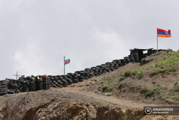Ադրբեջանը տարբեր տրամաչափի հրաձգային զինատեսակներից կրակ է բացել  հայ-ադրբեջանական սահմանի ուղղությամբ