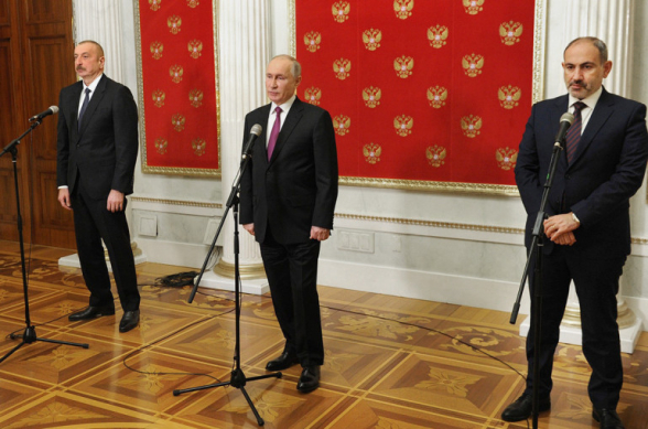 Путин пригласил Пашиняна и Алиева и провести встречу в России
