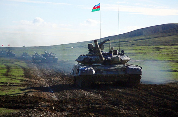 Азербайджан и Турция проводят военные учения у границы Ирана
