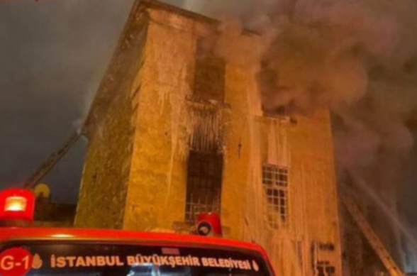 В армянской церкви в Стамбуле произошëл пожар, есть погибшие