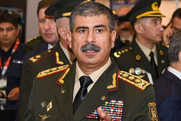 Министр обороны Азербайджана едет в Турцию