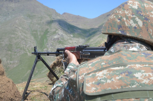 Азербайджанские ВС вновь открыли огонь по армянским позициям в районе Сотка – Минобороны РА