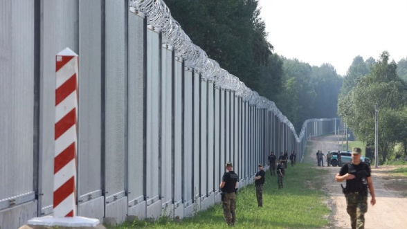 В Варшаве сообщили о 10-тысячной воинской группировке на границе с Белоруссией