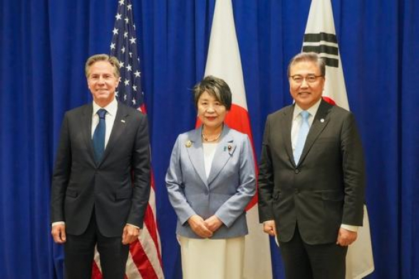 Сеул, Токио и Вашингтон будут противодействовать сотрудничеству России и КНДР