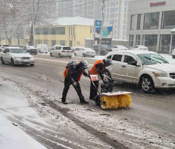 Տեսեք՝ ի՜նչ նորագույն տեխնիկա ենք ստացել․ Երևանի քաղաքապետարան մի ասա, մի տեխնոպարկ ասա (տեսանյութ)