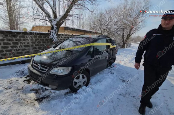 Բյուրականում Opel-ը մերկասառույցի պատճառով բախվել է ծառին, ուղևորներից մեկը մահացել է