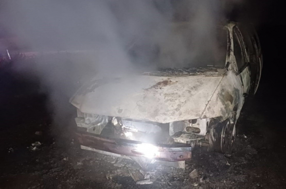 «Տաթև» վանական համալիրի մոտակայքում ավտոմեքենա է այրվել (լուսանկար)