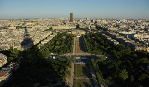 Около 20 школ по всему Парижу получили сообщения с угрозой взрыва – СМИ