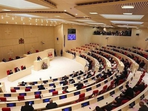 В парламент Грузии повторно вносят законопроект об «иностранных агентах»
