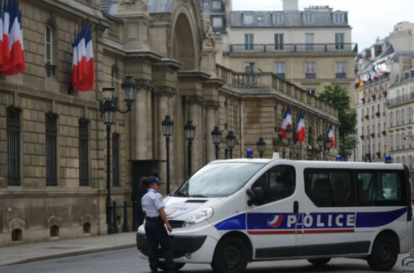 Ֆրանսիայի էկոնոմիկայի նախարարը Փարիզում հեծանվորդի է վրաերթի ենթարկել