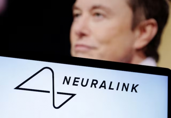 Маск рассказал об успешном вживлении чипа «Neuralink» второму пациенту