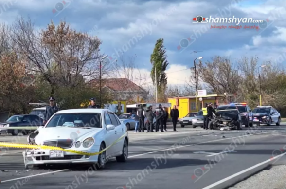 Գյումրի-Երևան ճանապարհին բախվել են «Mercedes»-ը և «Opel»-ը. տուժածների մեջ կա 5 երեխա