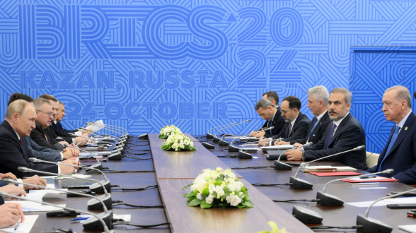 Путин сообщил о предложении Эрдогана продолжить контакты по судоходству в Черном море