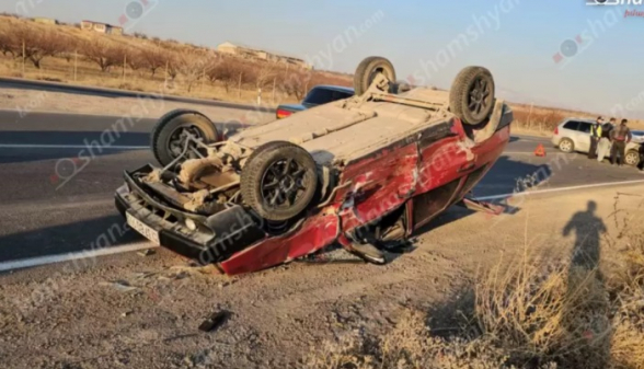 Կոտայքի մարզում բախվել են «Peugeot»-ը և «ՎԱԶ 2109»-ը․ վերջինը գլխիվայր շրջվել է