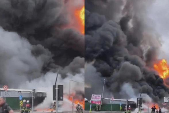Крупный пожар вспыхнул на складе химикатов в Стамбуле (видео)