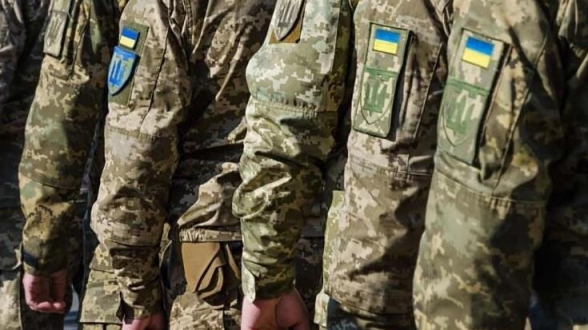 В Украине продлили военное положение и всеобщую мобилизацию