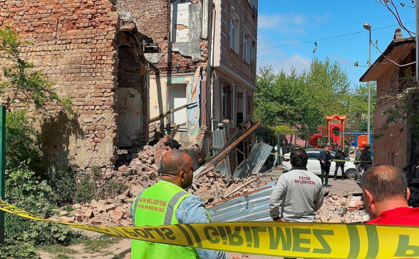 Туристы начали аннулировать туры в Стамбул после землетрясения