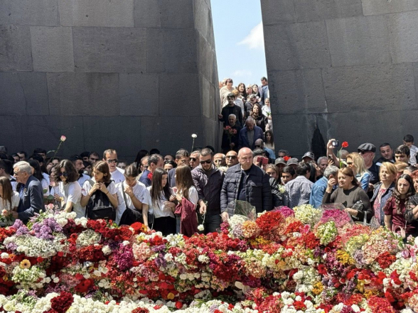 «Մայր Հայաստանի» ներկայացուցիչներն այցելել են Ծիծեռնակաբերդ (տեսանյութ, լուսանկար)