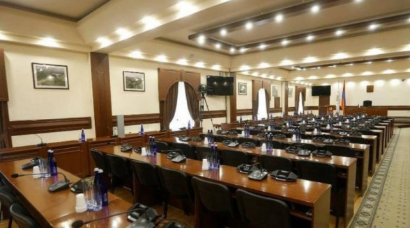 «Гражданский договор» сбегает с заседаний Совета старейшин – Манук Сукиасян (видео)