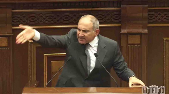 Գողն առաջինն է գոռում՝ «բռնե՛ք գողին», որ իր վրայից կասկածները ցրի